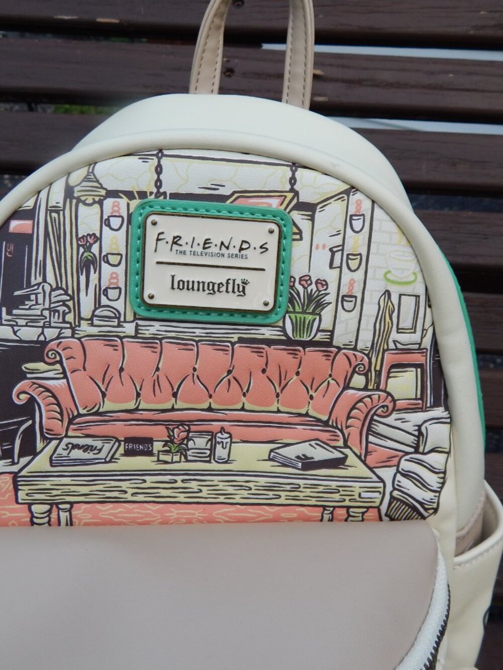 NWT Loungefly Friends Central Perk Domed Coffee Mug Scented Mini Backpack *** - Picture 3 of 6